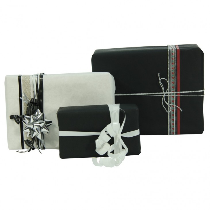 Coloured kraft wrapping paper roll 3,00x0,70m on carton assortment