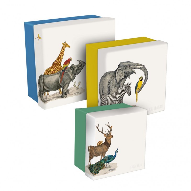 Animalis, Set de 3 boites gigognes carrées 25 x 25 x12 cm, 20 x 20 x 11 cm et 16 x 16 x 10 cm.