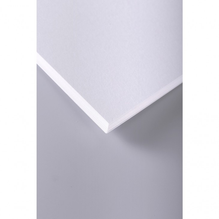 Pack of 40sh drawing 80x120cm 250gsm white paper.